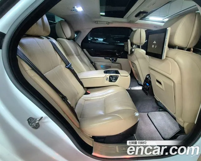 Jaguar All New XJ 3.0D Premium LWB X351