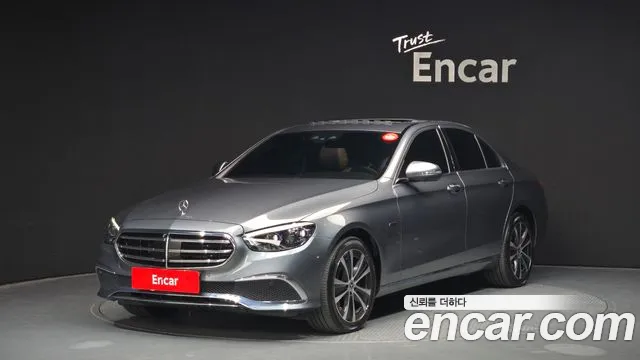 Mercedes-Benz E- W213 E300e 4MATIC Exclusive