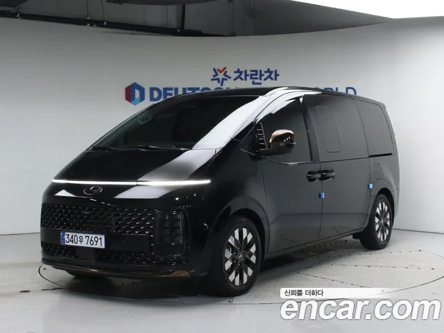 Hyundai Staria 4WD 9 Inspiration