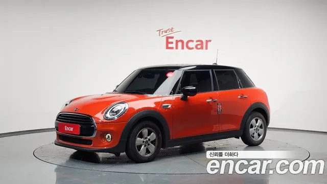 MINI Cooper 5 Base 3