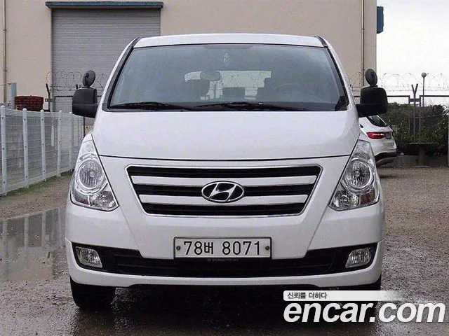 Hyundai Grand Starex 12 Base