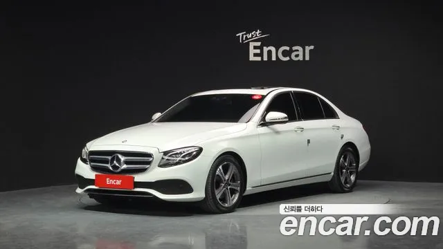 Mercedes-Benz E- W213 E220d 4MATIC