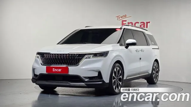 Kia Carnival 4 Gasoline 7 Noblesse