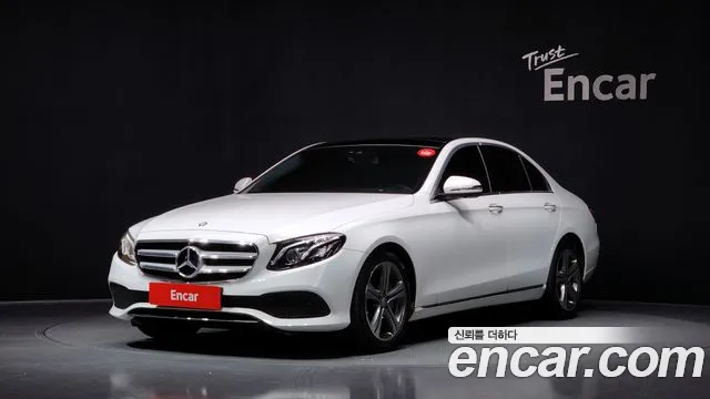 Mercedes-Benz E- W213 E300 4MATIC