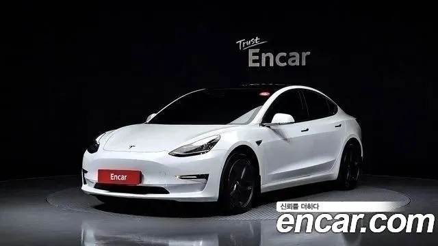 Tesla 3 AWD