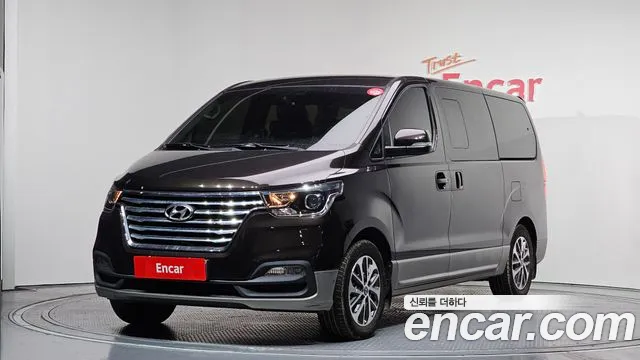 Hyundai The New Grand Starex 9 Exclusive