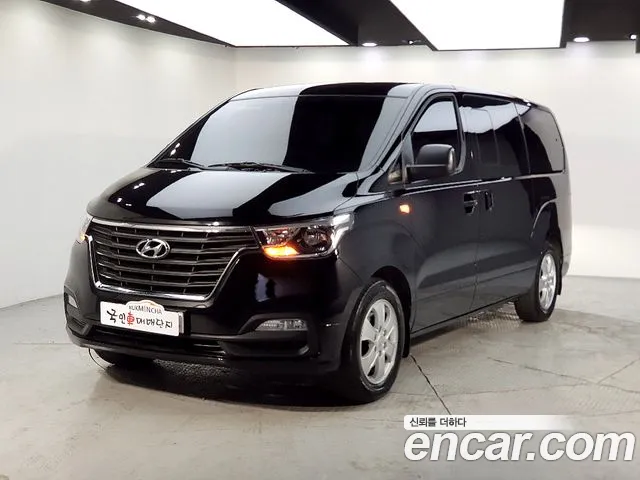 Hyundai The New Grand Starex 9 Premium