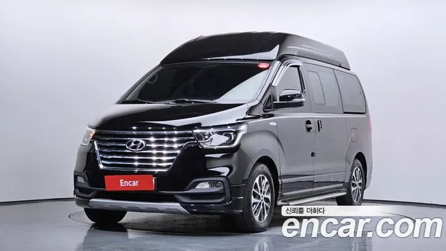 Hyundai The New Grand Starex