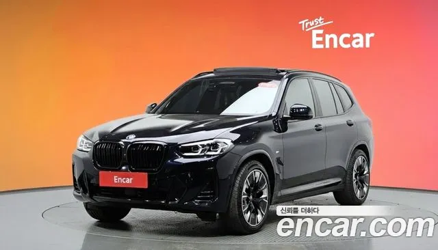BMW iX3 M