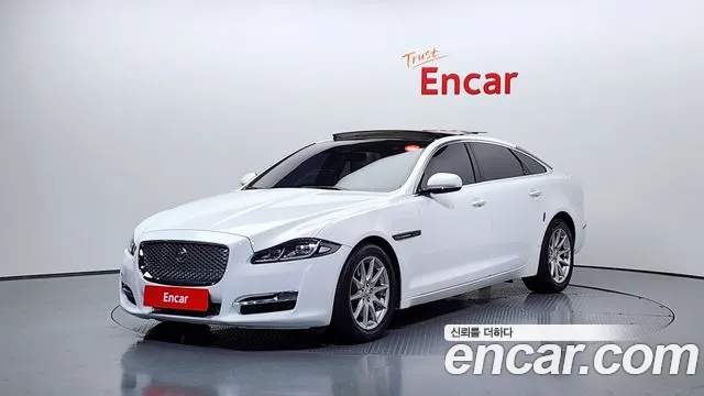 Jaguar All New XJ 2.0 LWB X351