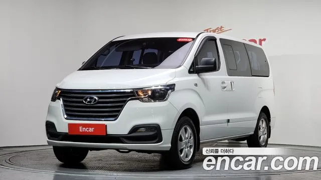 Hyundai The New Grand Starex 4WD 9 Premium