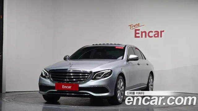 Mercedes-Benz E- W213 E300 4MATIC Exclusive