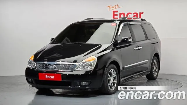 Kia Carnival R Carnival GLX Premium