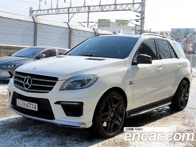 Mercedes-Benz M- W166 ML63 AMG