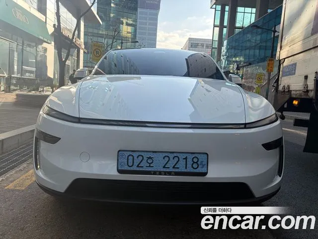 Tesla Y RWD