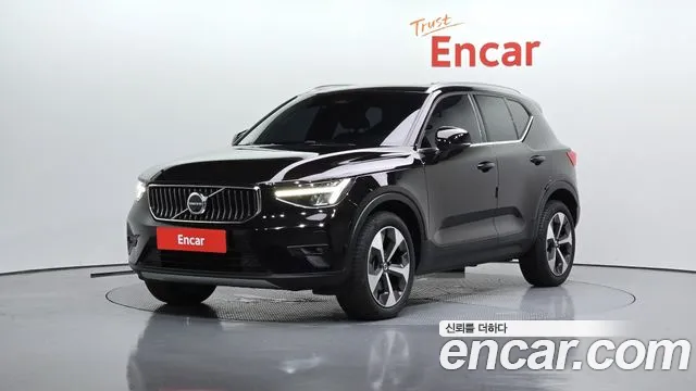 Volvo XC40 B4