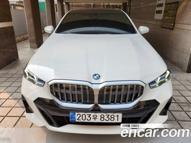 BMW 5 (G60) 520i M