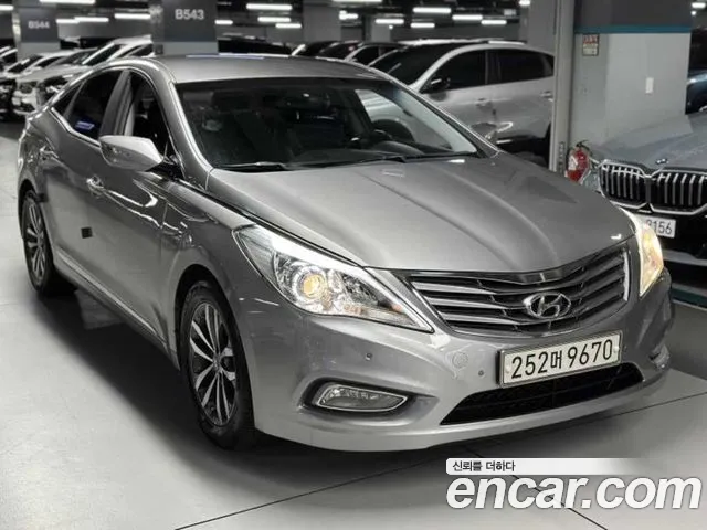 Hyundai Grandeur HG HG240