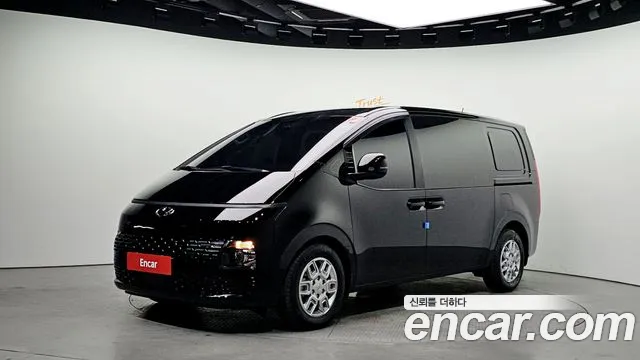 Hyundai Staria 5