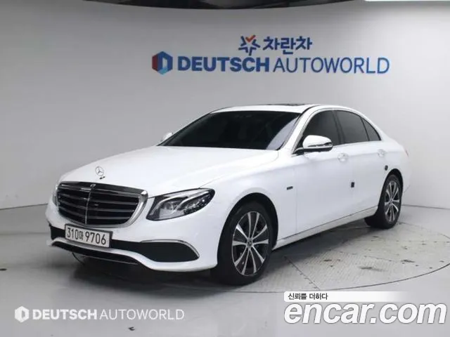 Mercedes-Benz E- W213 E300e 4MATIC Exclusive