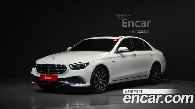 Mercedes-Benz E- W213 E300e 4MATIC Exclusive