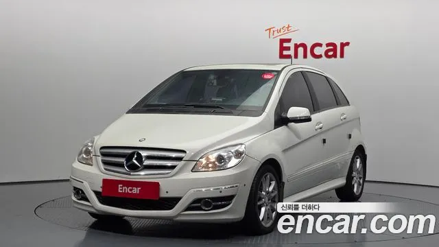 Mercedes-Benz B- W245 B200