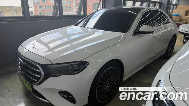 Mercedes-Benz E- W214 E450 4MATIC Exclusive