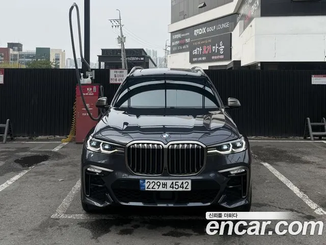 BMW X7 (G07) M50i 6