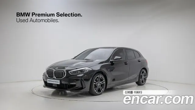 BMW 1 (F40) 120i M
