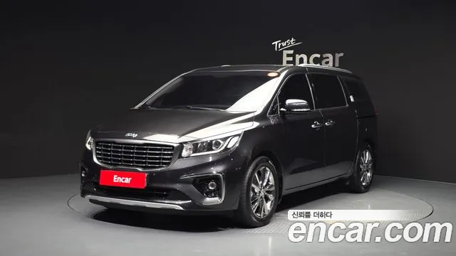 Kia The New Carnival Gasoline 9 Prestige