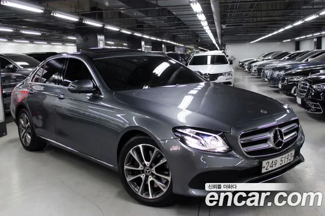 Mercedes-Benz E- W213 E300 4MATIC