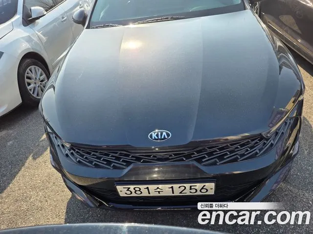 Kia K5 III 2.0