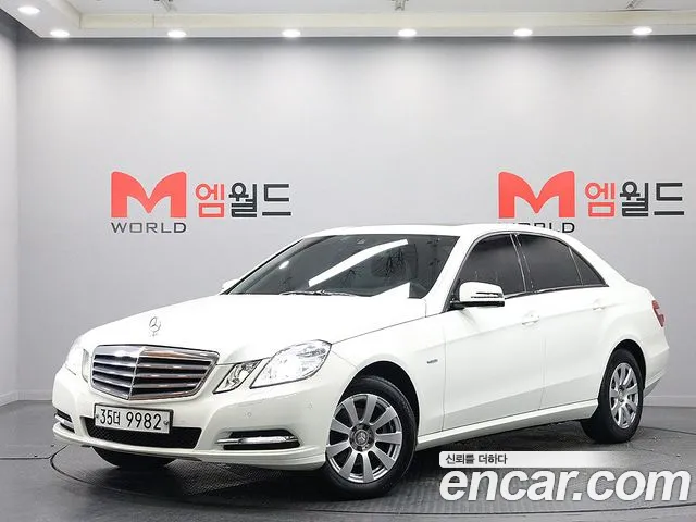 Mercedes-Benz E- W212 E200 CGI