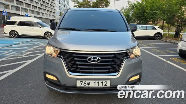 Hyundai The New Grand Starex 4WD 12