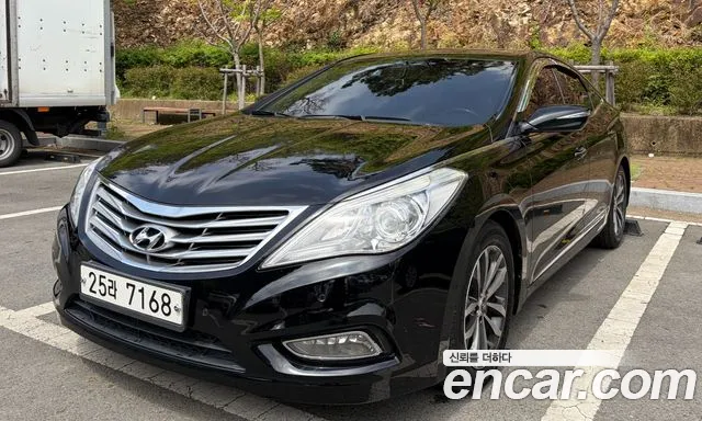 Hyundai Grandeur HG HG240