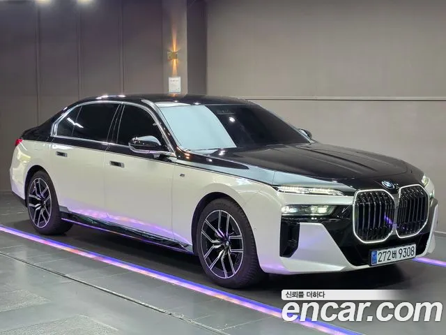 BMW 7 (G70) 740i sDrive M
