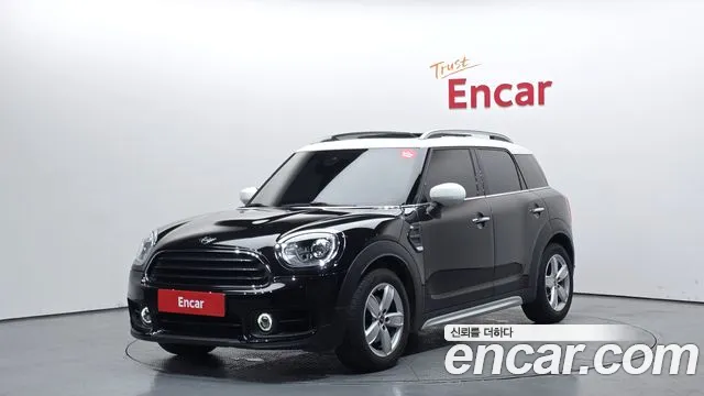 MINI Cooper Countryman Base 2