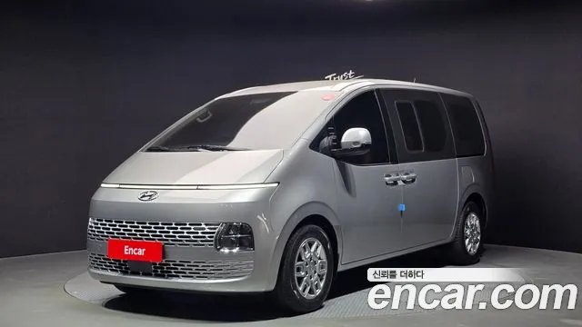 Hyundai Staria 5