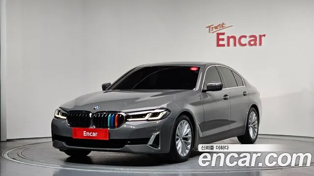 BMW 5 (G30) 520i