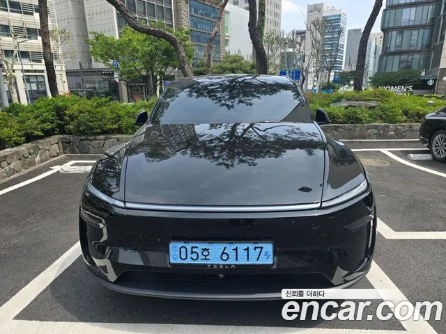 Tesla Y RWD