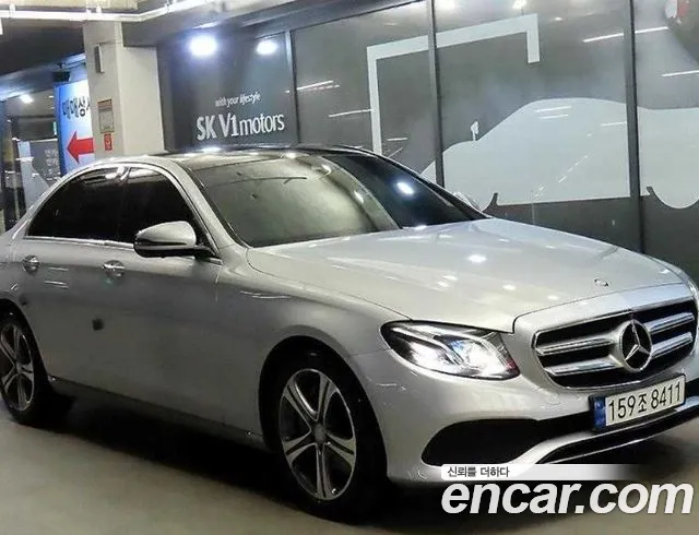 Mercedes-Benz E- W213 E300 4MATIC