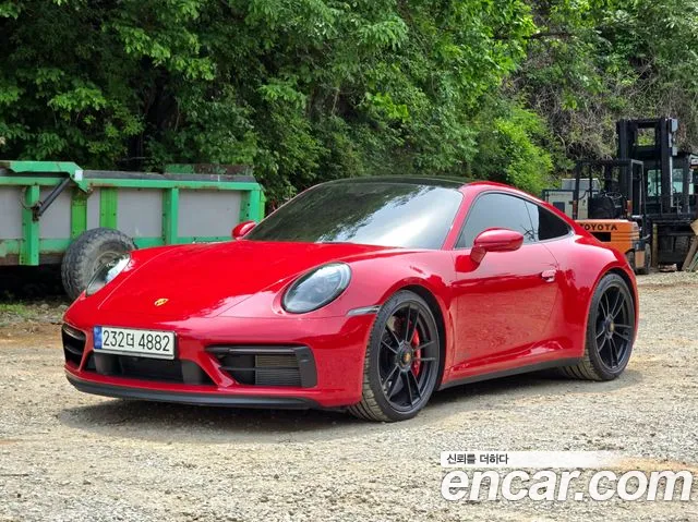Porsche 911 (992) 4 GTS