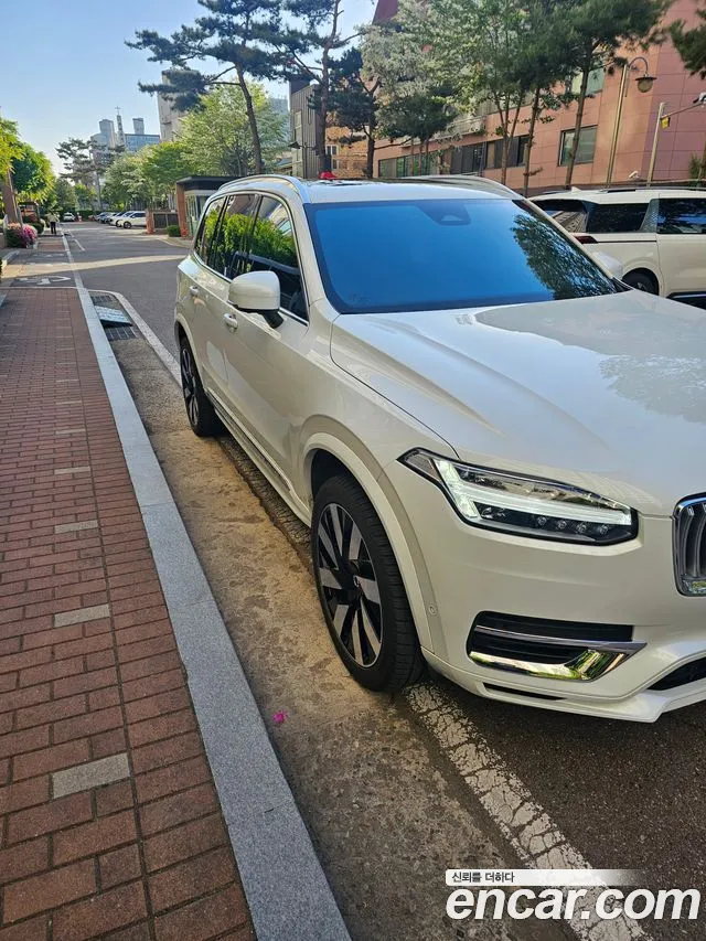 Volvo XC90 2 T8 Hybrid