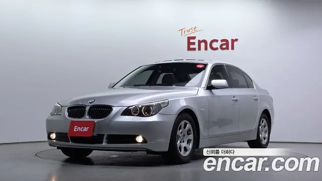 BMW 5 (E60) 523i