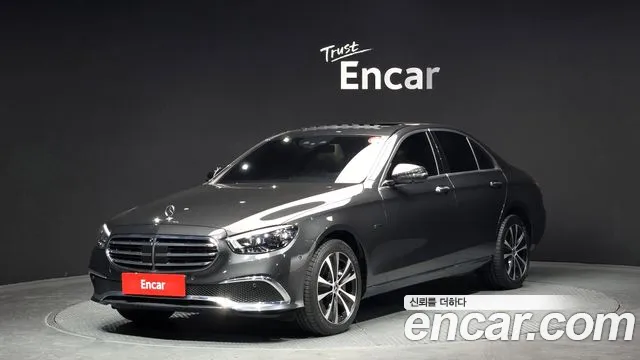 Mercedes-Benz E- W213 E300e 4MATIC Exclusive
