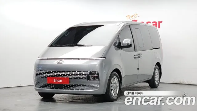 Hyundai Staria 5