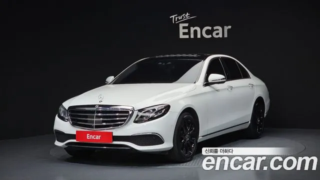 Mercedes-Benz E- W213 E300 4MATIC Exclusive