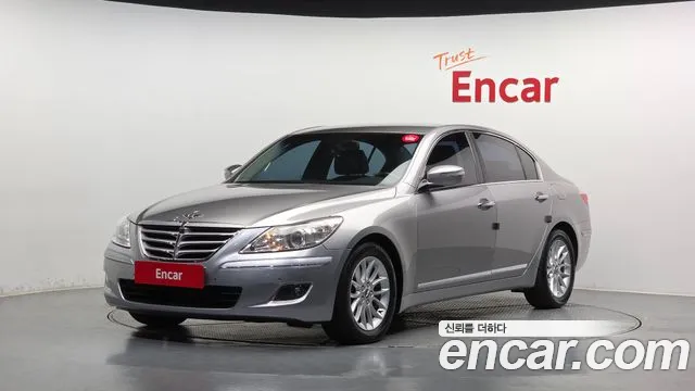 Hyundai Genesis BH330 Base