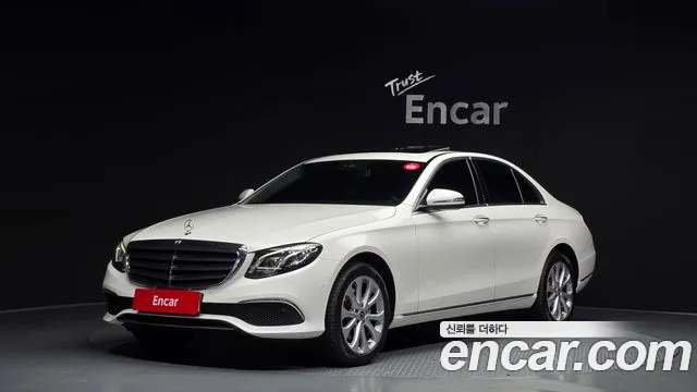 Mercedes-Benz E- W213 E220d 4MATIC Exclusive