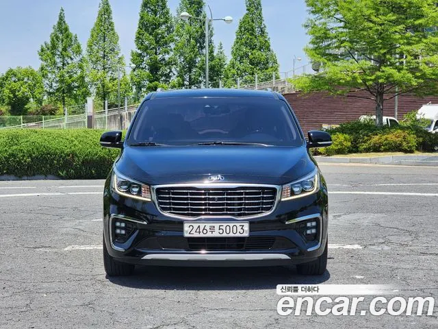 Kia The New Carnival 9 Noblesse